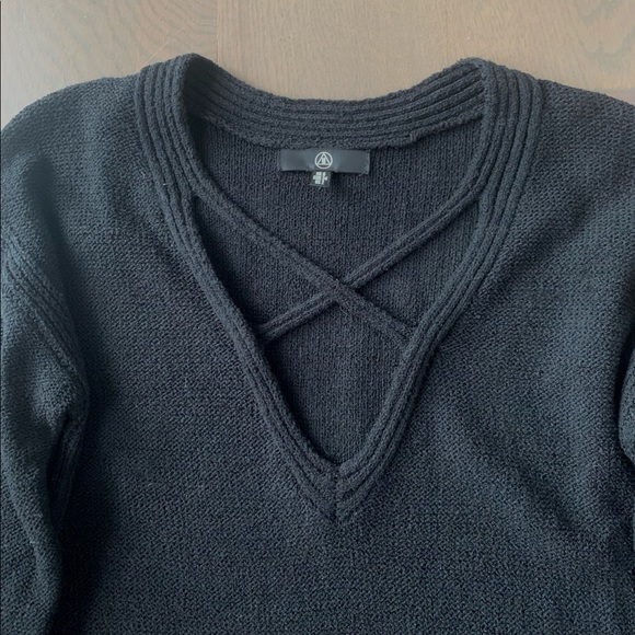 Sweater - high low cross cross front knit top - Picture 5 of 7